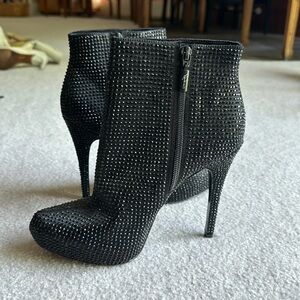 Report Signature never been work black Swarovski crystal heeled booties